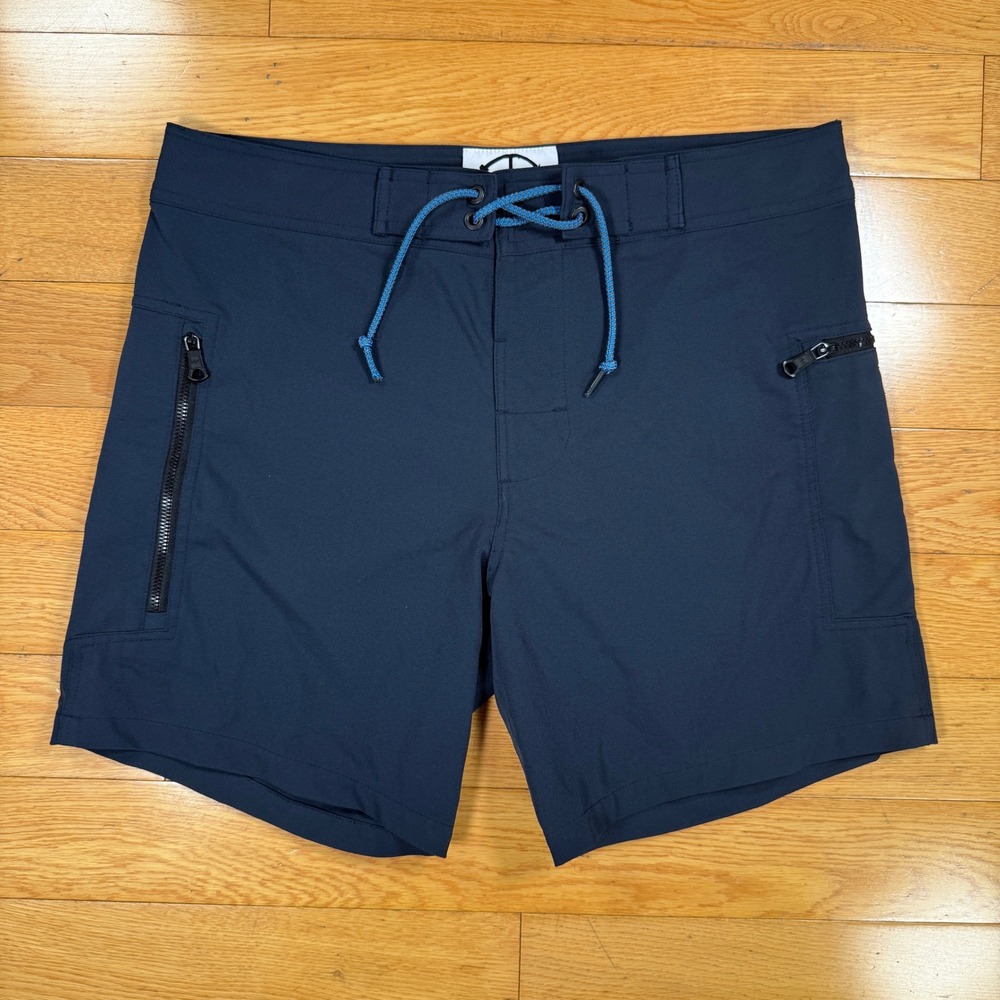 Everest Isles Mens Medium Board Shorts Trunks Navy Blue Swimsuit Made in USA